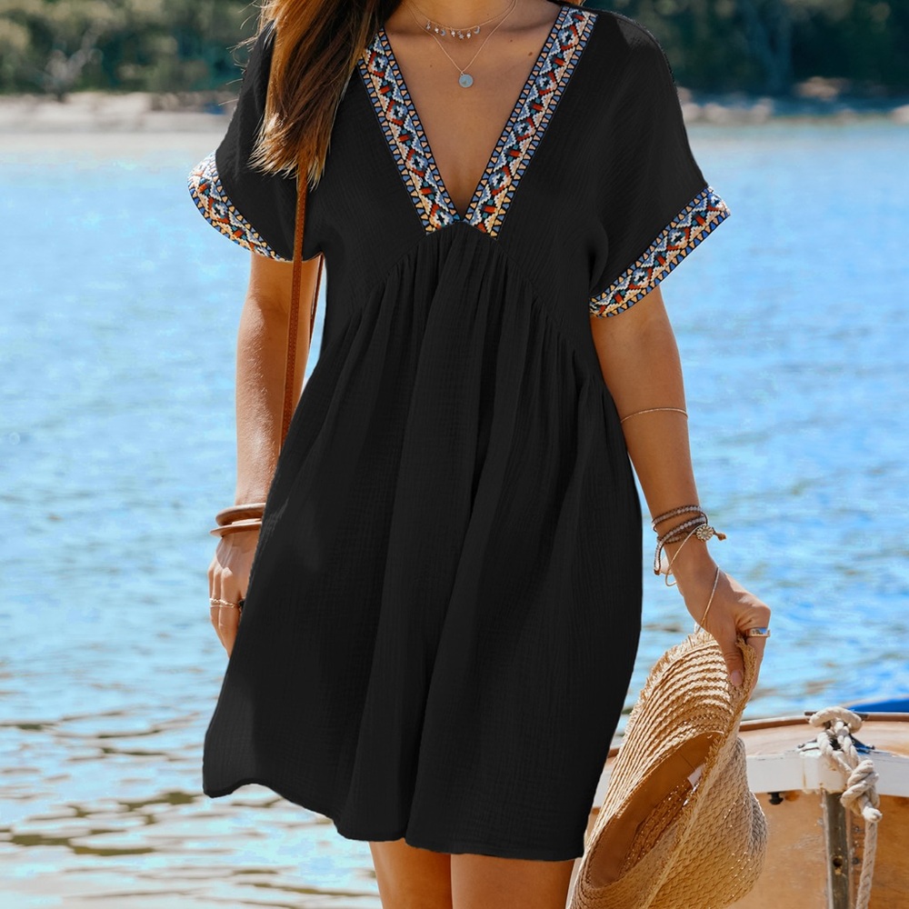 CUPSHE black short sleeve mini dress, size small